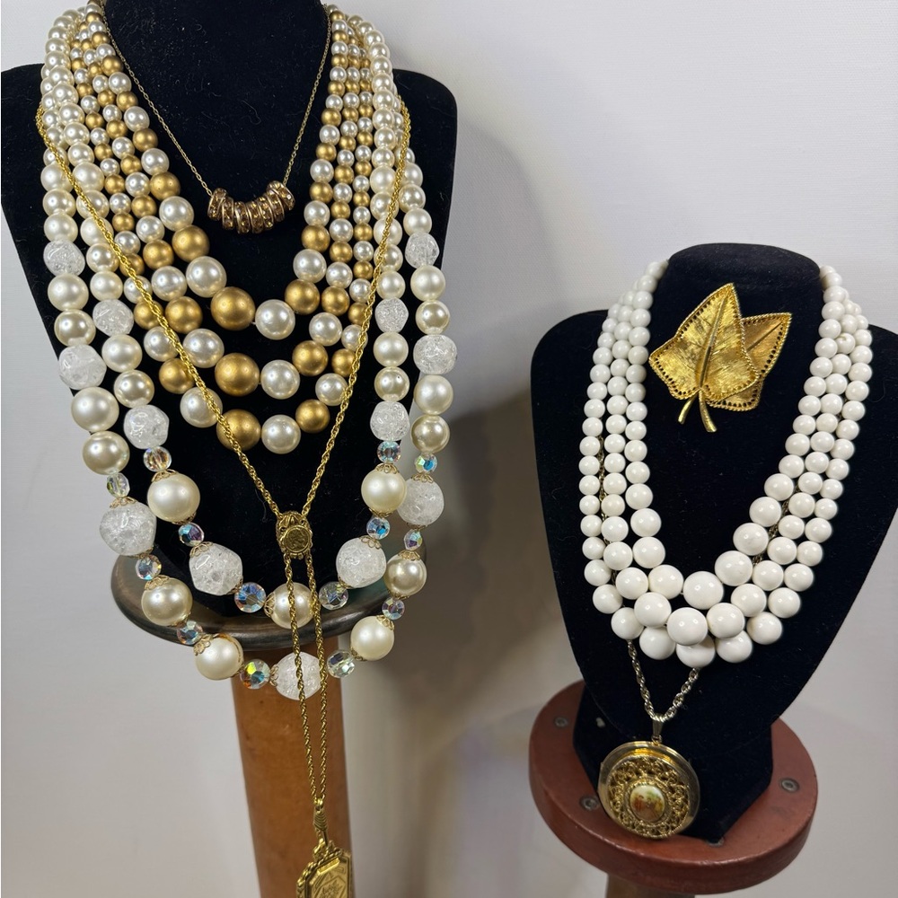 VTG 7 PIECE JEWELRY BUNDLE Luxurious Gold-White-Pearl Costume Jewelry Collection